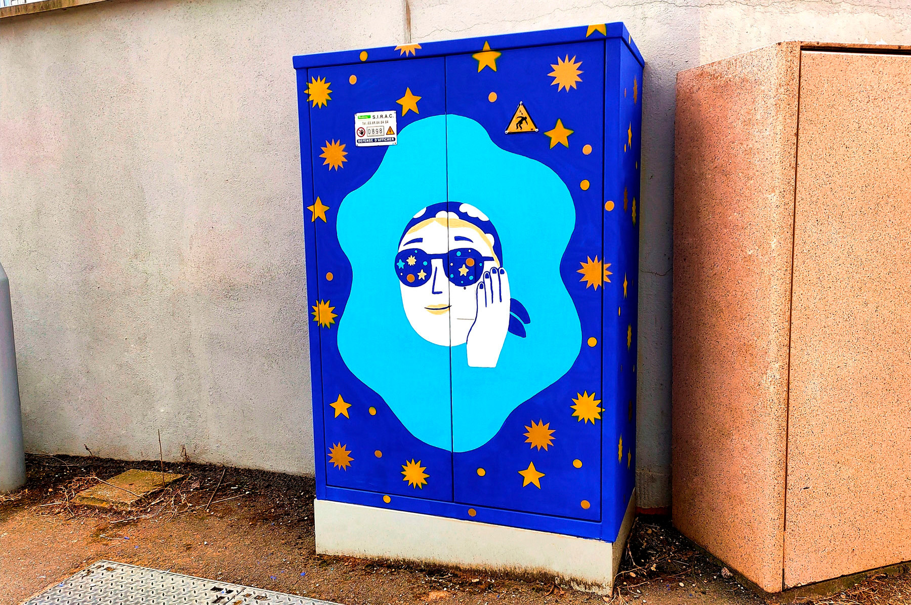 fresque extérieure de street-art réalisée à la peinture et au pochoir pour la fête de l'Europe à Achenheim.